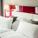 Weinhaus Uhle 4* Σβερίν