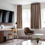 Weinhaus Uhle Ξενοδοχείο 4*
